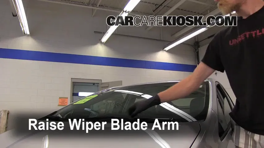 2010 Toyota Prius 1.8L 4 Cyl. Windshield Wiper Blade (Front)